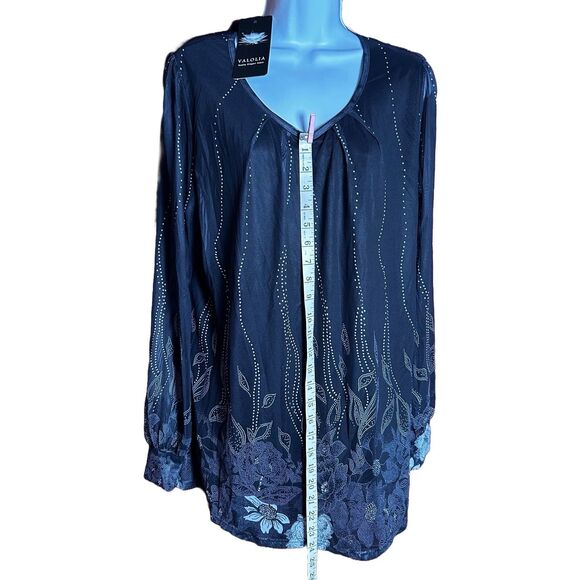 VALOLIA Women’s Size XL Scoop-‎ Neck Blouse Elegant Pattern NWT - Picture 2 of 5